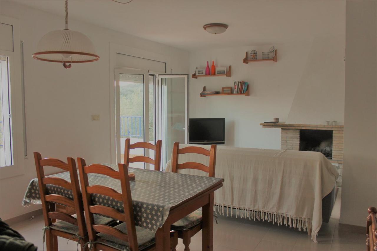 Apartament amb terrassa i parking Llanca Bagian luar foto