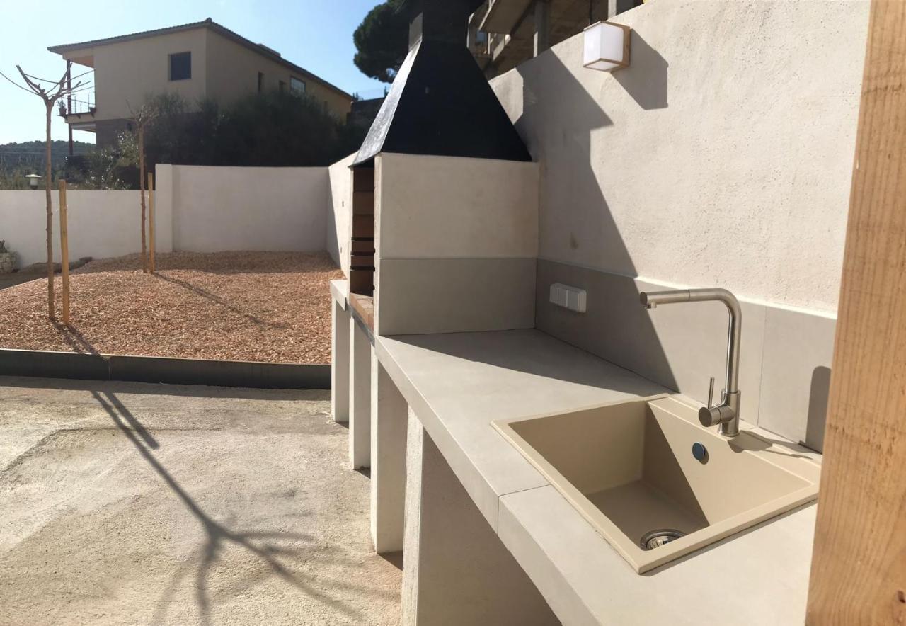 Apartament amb terrassa i parking Llanca Bagian luar foto